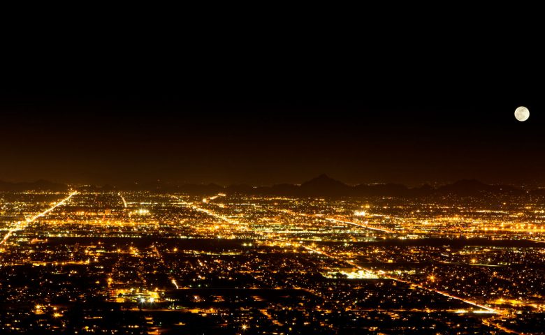 The largest mass sighting of a UFO – the Phoenix Lights 22 years later!